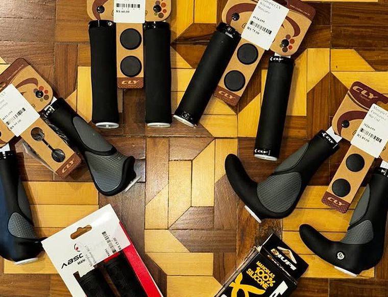 Manoplas e fitas de guidão na EMCiclo Bike Shop